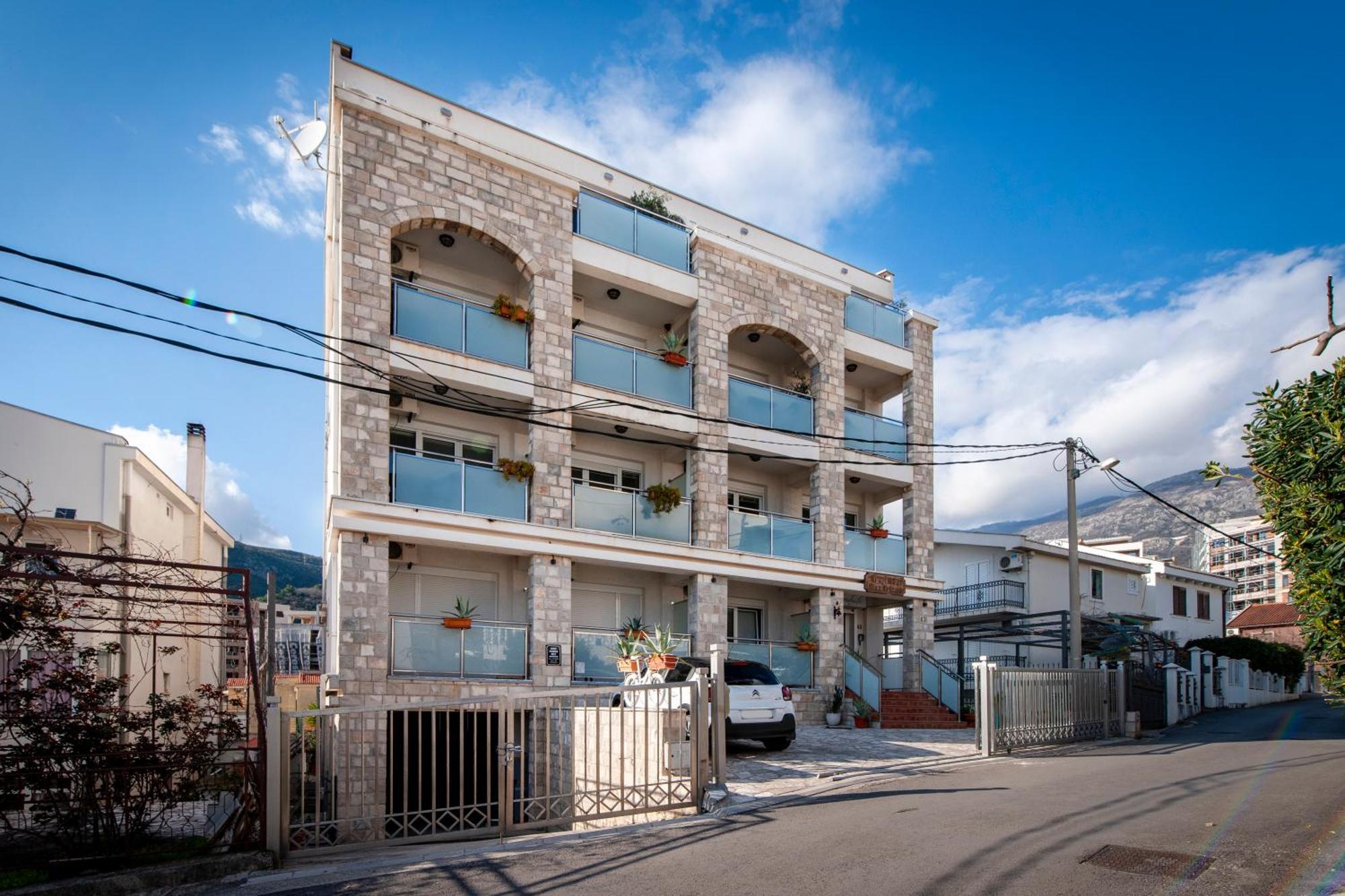 Mila & Aleksandr Apartments Budva Exterior photo